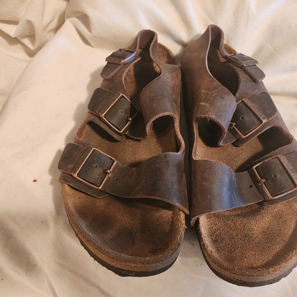 BIRKENSTOCK Mens size 11/43 Preowned Brown Sandals